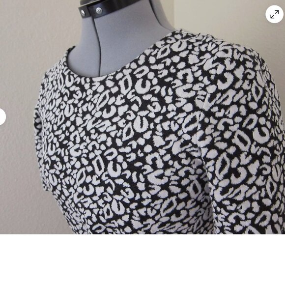 H & M BLACK & WHITE ANIMAL PRINT POLYESTER COTTON BLEND SHORT SLEEVE DRESS-SZ 6 - Picture 5 of 7